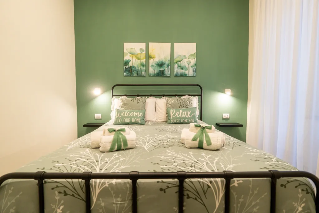 Letto matrimoniale della camera Smeraldo