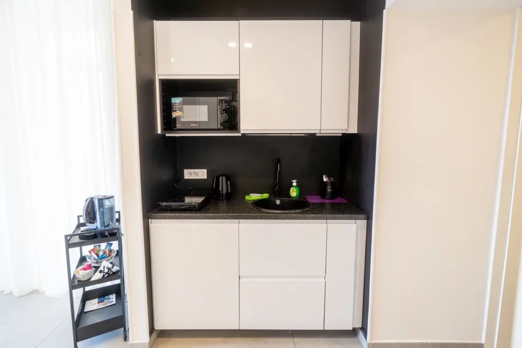Cucina attrezzata della camera Ametista